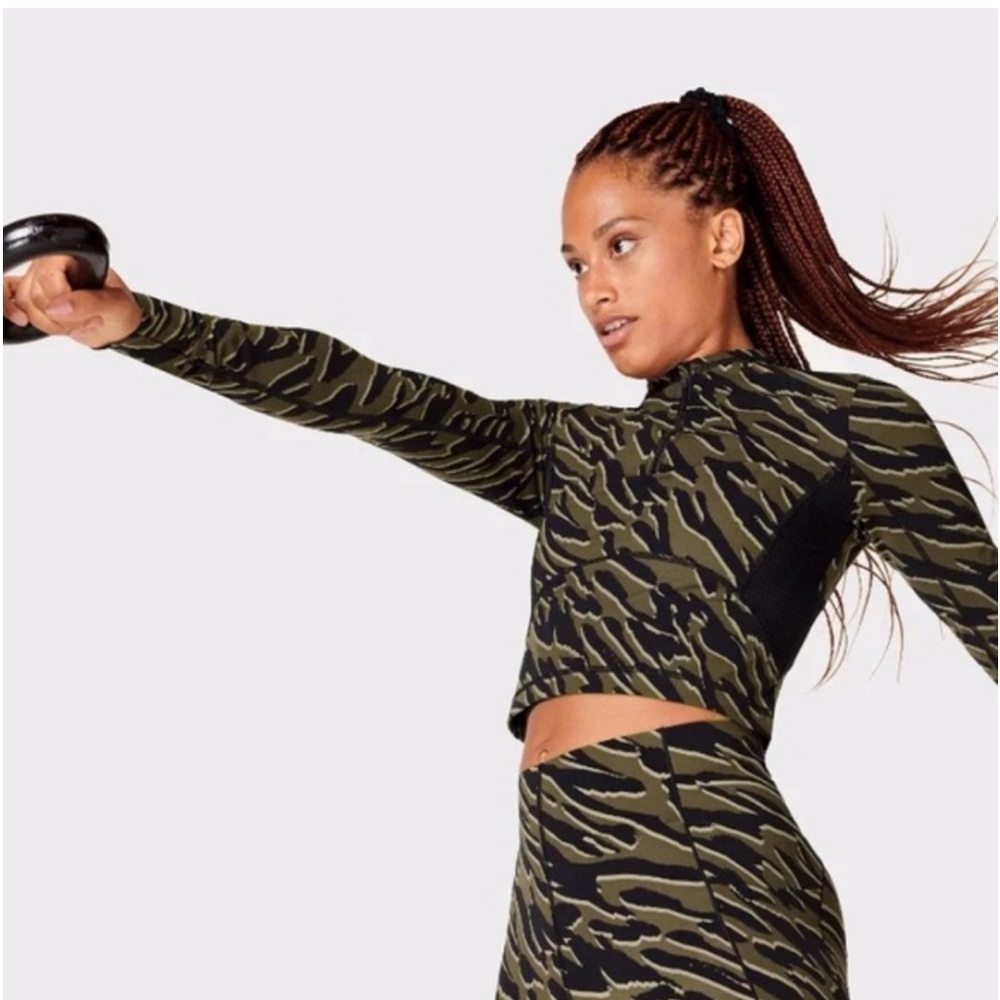 Sweaty Betty power olive green black half zip-gym top size small laser c…